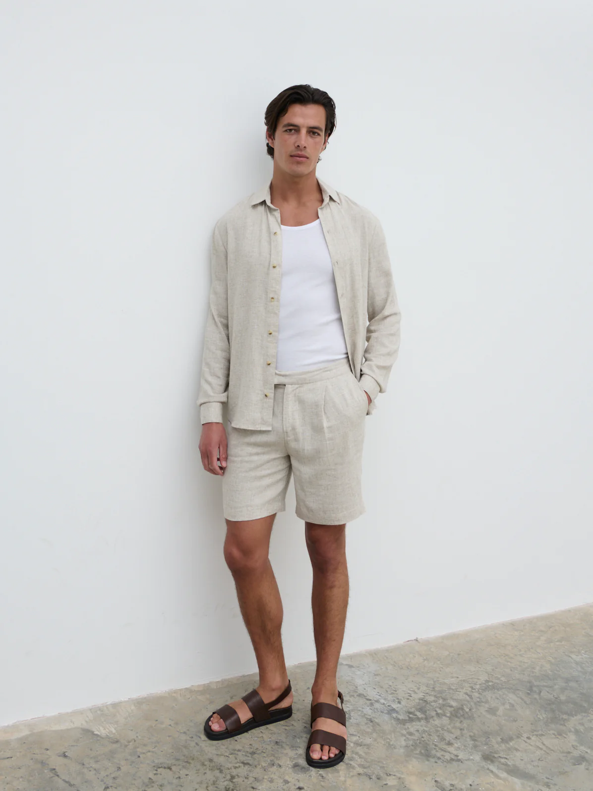 Elias Linen Smart Shorts - Natural - Image 3