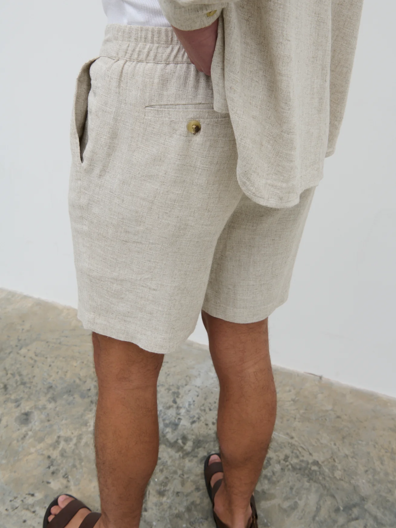 Elias Linen Smart Shorts - Natural - Image 4