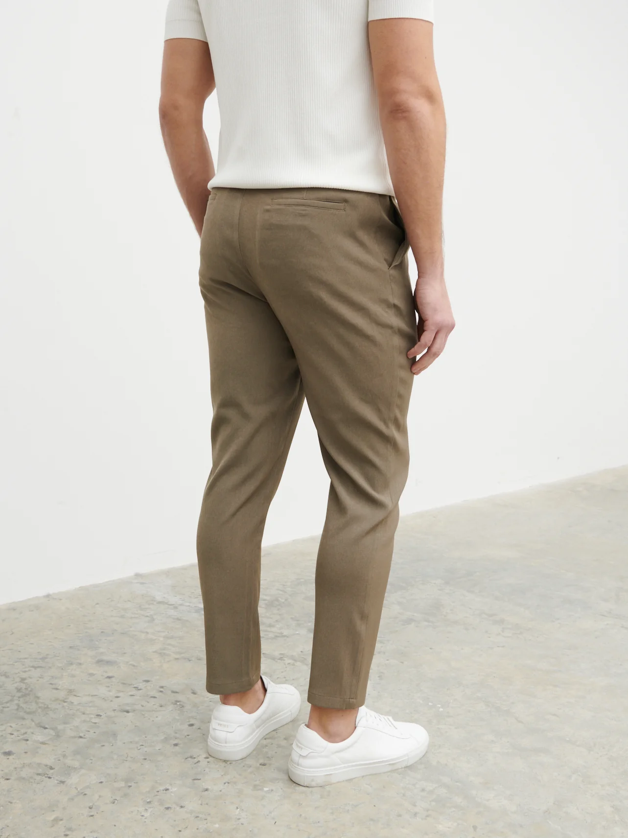 Henry Tailored Trouser - Dark Olive Grey - Image 3