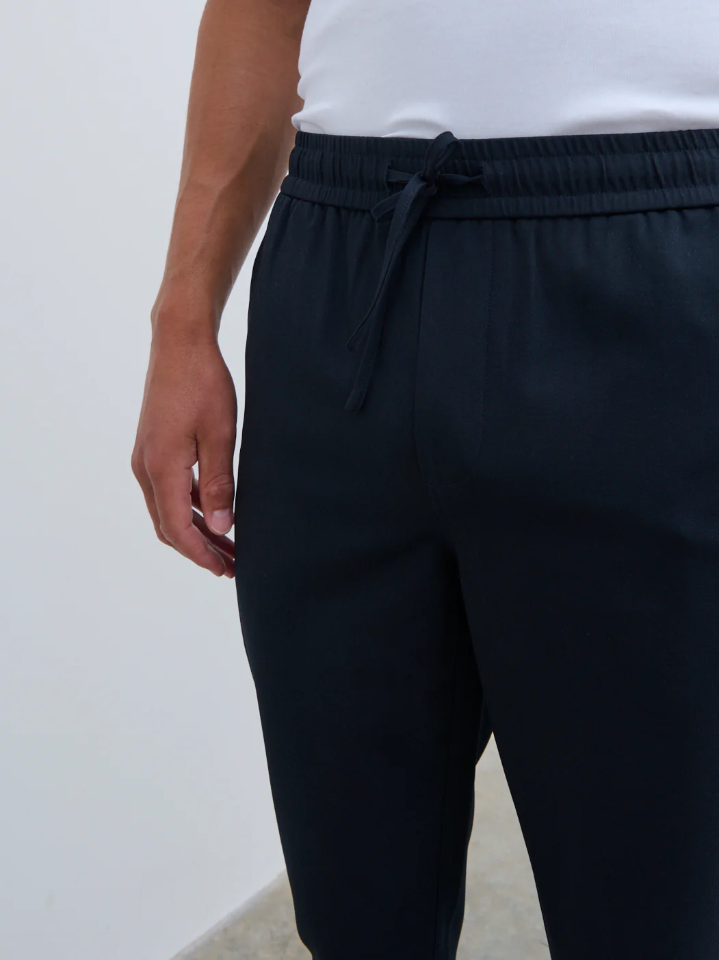 Hudson Drawstring Trousers - Navy - Image 3