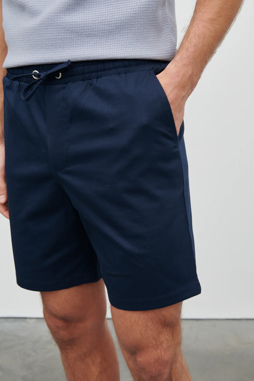 Joseph Tailored Short - Navy - Image 3