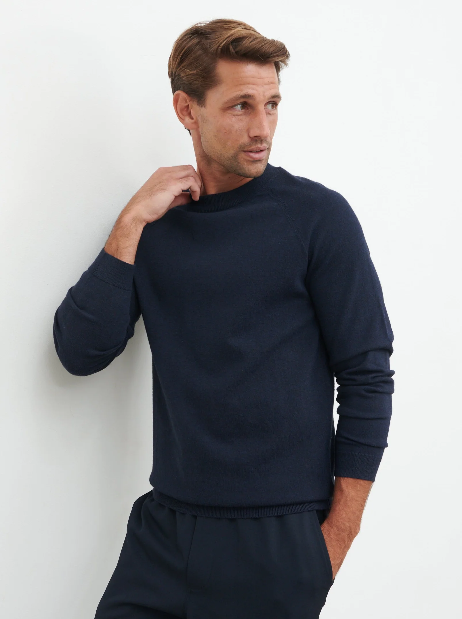 Wyatt Crew Neck Knit Jumper - Navy